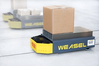 Automated Guided Vehicle WEASEL with carton