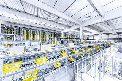 Modern distribution center with automated conveyor system from SSI SCHAEFER