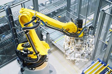 Depalletizing Robot at Schaeffler